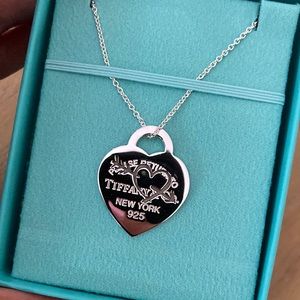 New! Tiffany and Co long heart necklace